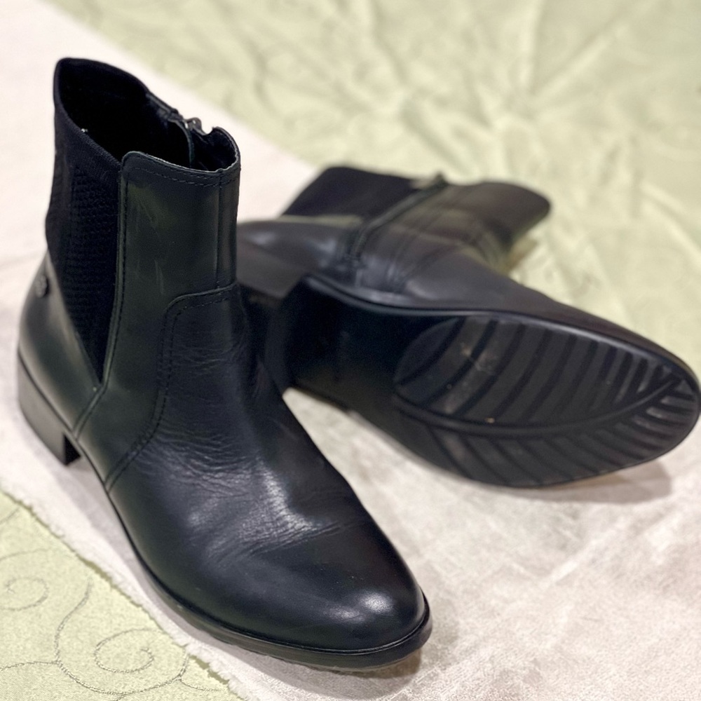 Aetrex Black Women’s Side Zip Knit Leather Upper Ankle Boot Size EU 39